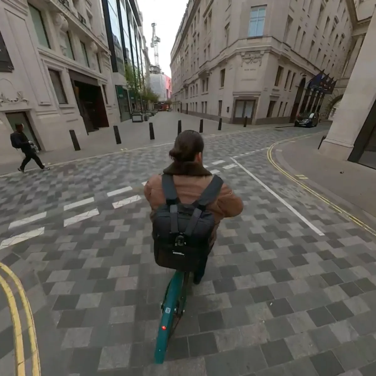 SUPORTE PARA MOCHILA TERCEIRA PESSOA INSTA360